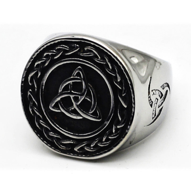 Celtic Knot Triscal Sovereign Ring - Stainless Steel